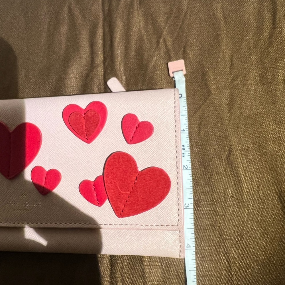 Kate Spade pink and red leather wallet. Rare and in great condition - Picture 14 of 15